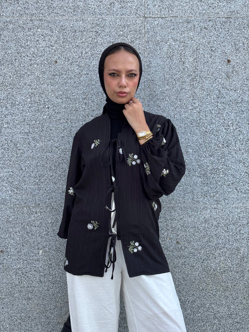 Daisy In Black