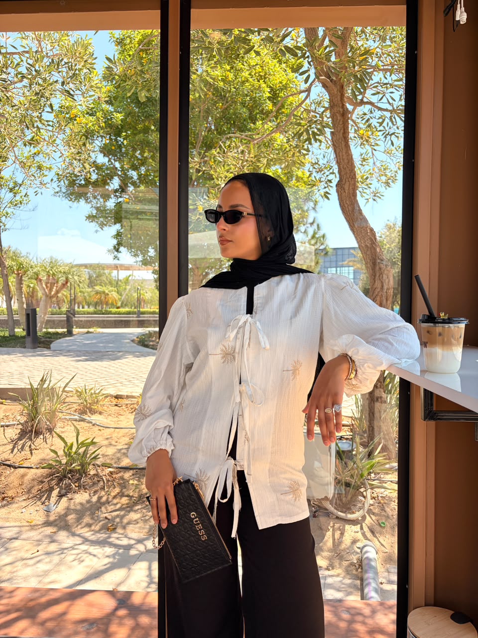 Lena Blouse in beige & White